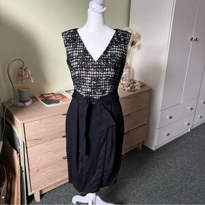RENA LANGE Black Houndstooth Lace V-Neck Sleeveless Knee-Length Pencil Skirt S-M